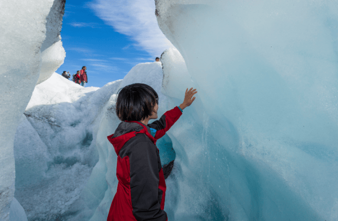 Accordian Image 680x445px (5)